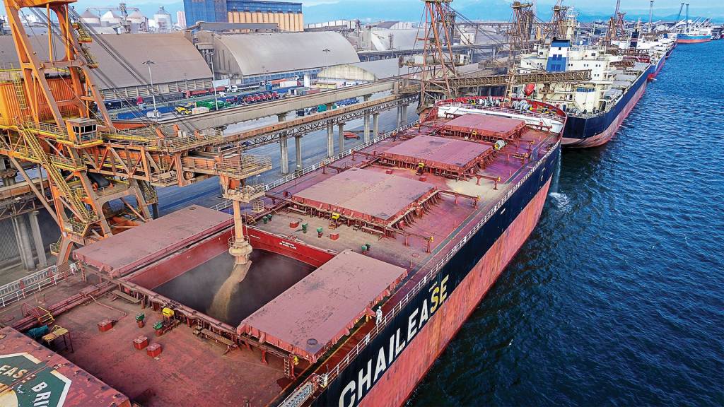 2391073_fotoarena Navios