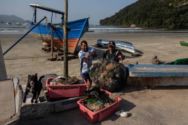 Mar sem lixo1 Pescadores realizam mutirões de limpeza em manguezais e ilhas -
