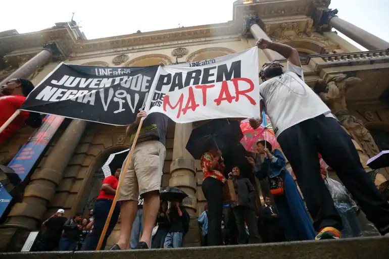 Violência policial e barbárie