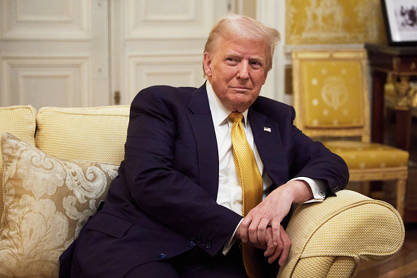 O presidente eleito dos EUA, Donald Trump, durante encontro com o Príncipe William na Residência da Embaixada do Reino Unido em Paris. 07/12/2024