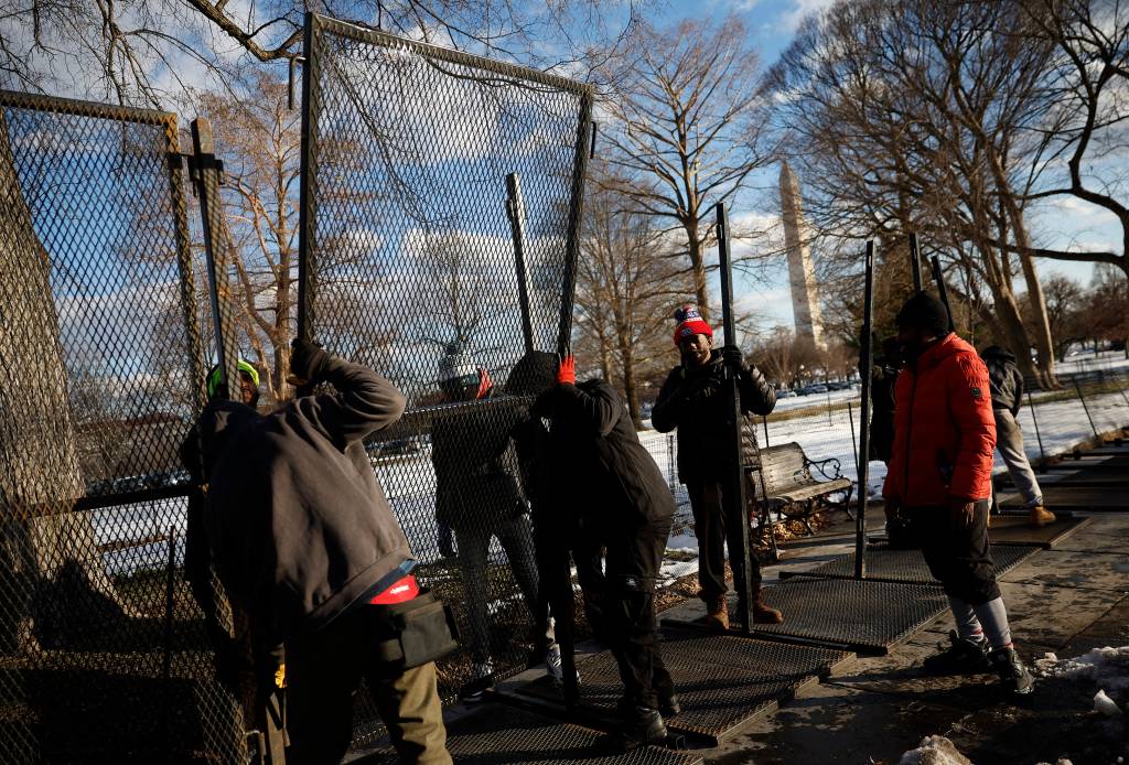 Washington reforça segurança para posse de Trump com 50km de cercas e 25.000 policiais