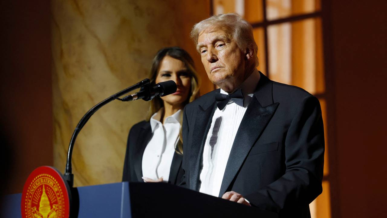 WASHINGTON, DC - JANUARY 19: U.S. President-elect Donald Trump gives remarks alongside Melania Trump at a candlelight dinner at the National Building Museum on January 19, 2025 in Washington, DC. Trump will be sworn in as the 47th U.S. president on January 20. Anna Moneymaker/Getty Images/AFP (Photo by Anna Moneymaker / GETTY IMAGES NORTH AMERICA / Getty Images via AFP)