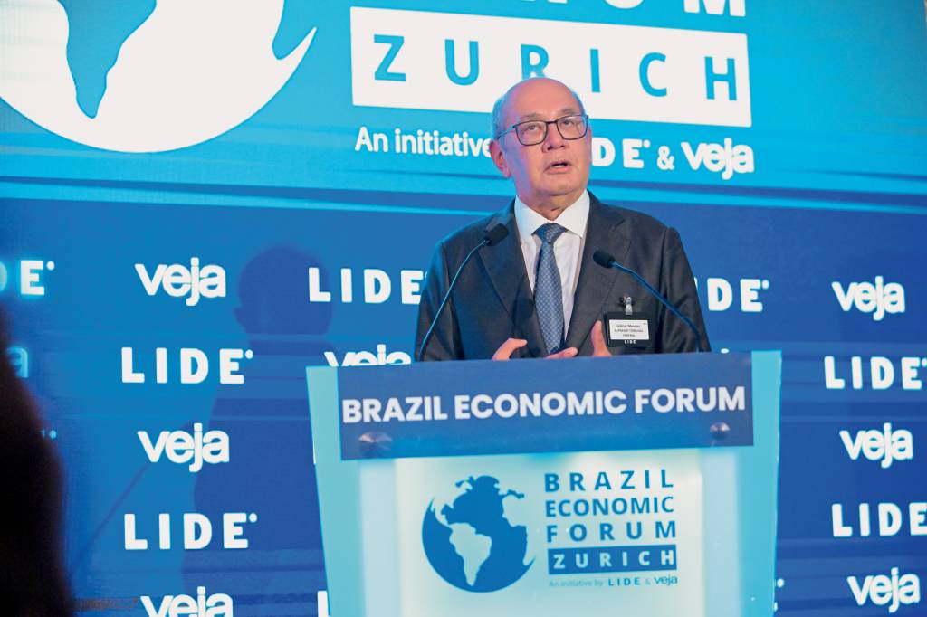 2 – FER_4710.JPG EXEMPLO - Gilmar Mendes: elogios à capacidade das instituições nacionais de resistir a graves ameaças