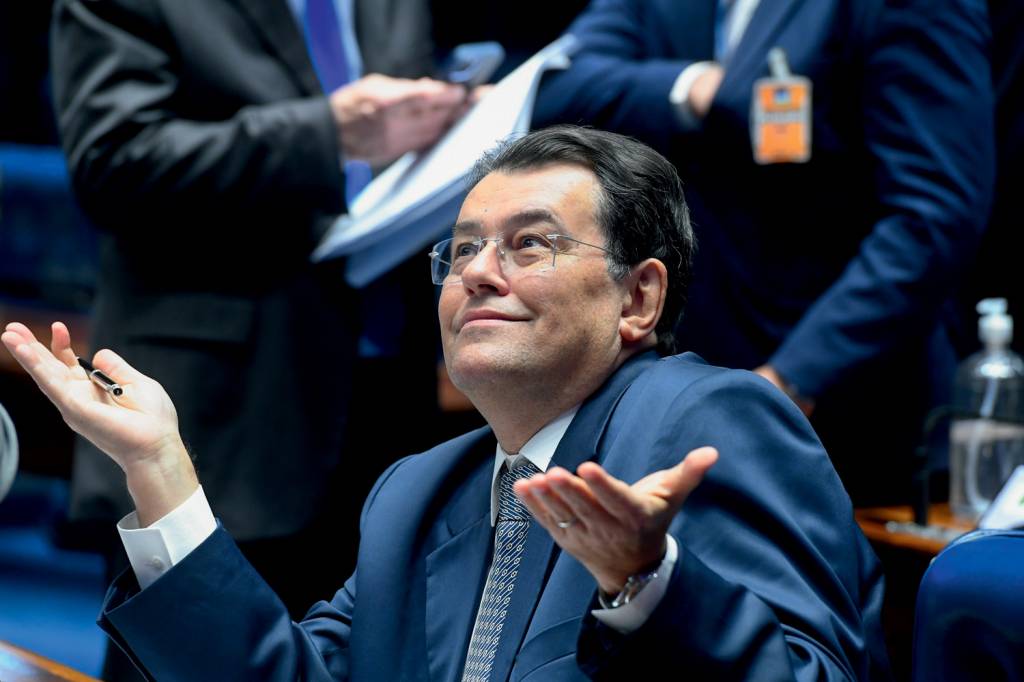 Plenário do Senado OFENSIVA - Braga, relator da reforma tributária no Senado: vitória dos lobbies