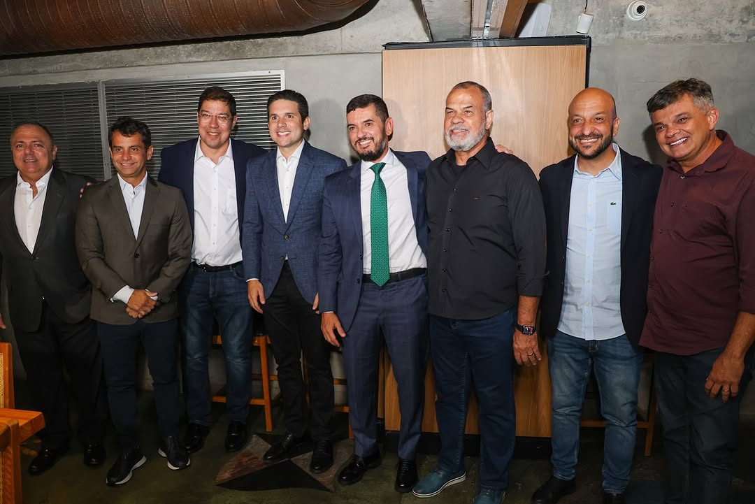 O beija-mão de Motta no Rio: deputado reúne do PT...