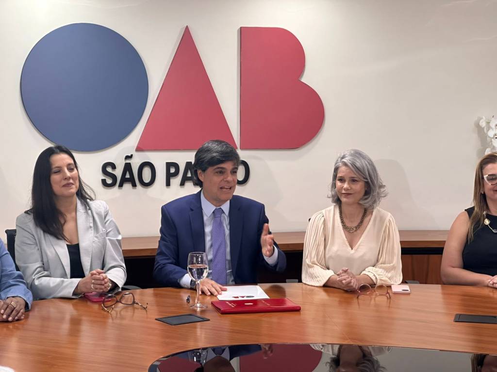 Presidente da OAB de SP critica decisão do STF sobre foro privilegiado