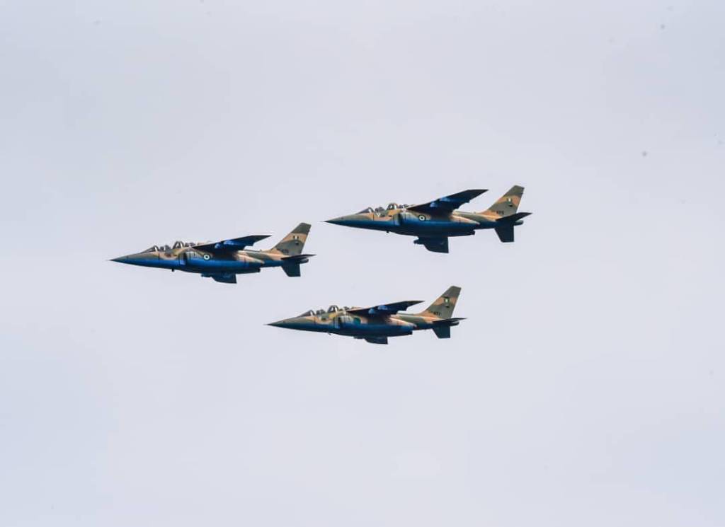 Exército da Nigéria mata 16 civis em ataque aéreo ‘equivocado’