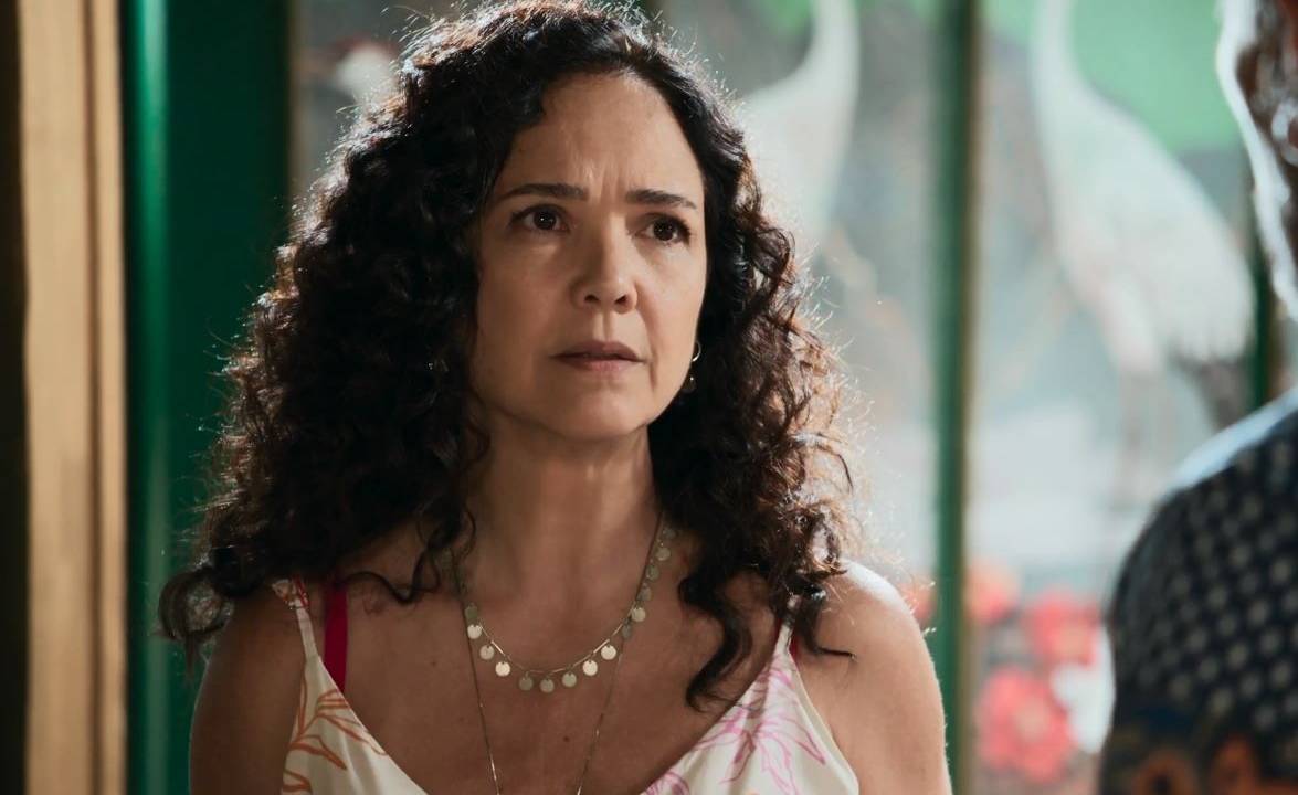 Doralice (Tereza Seiblitz) em 'Volta por Cima', novela das 7 da Globo