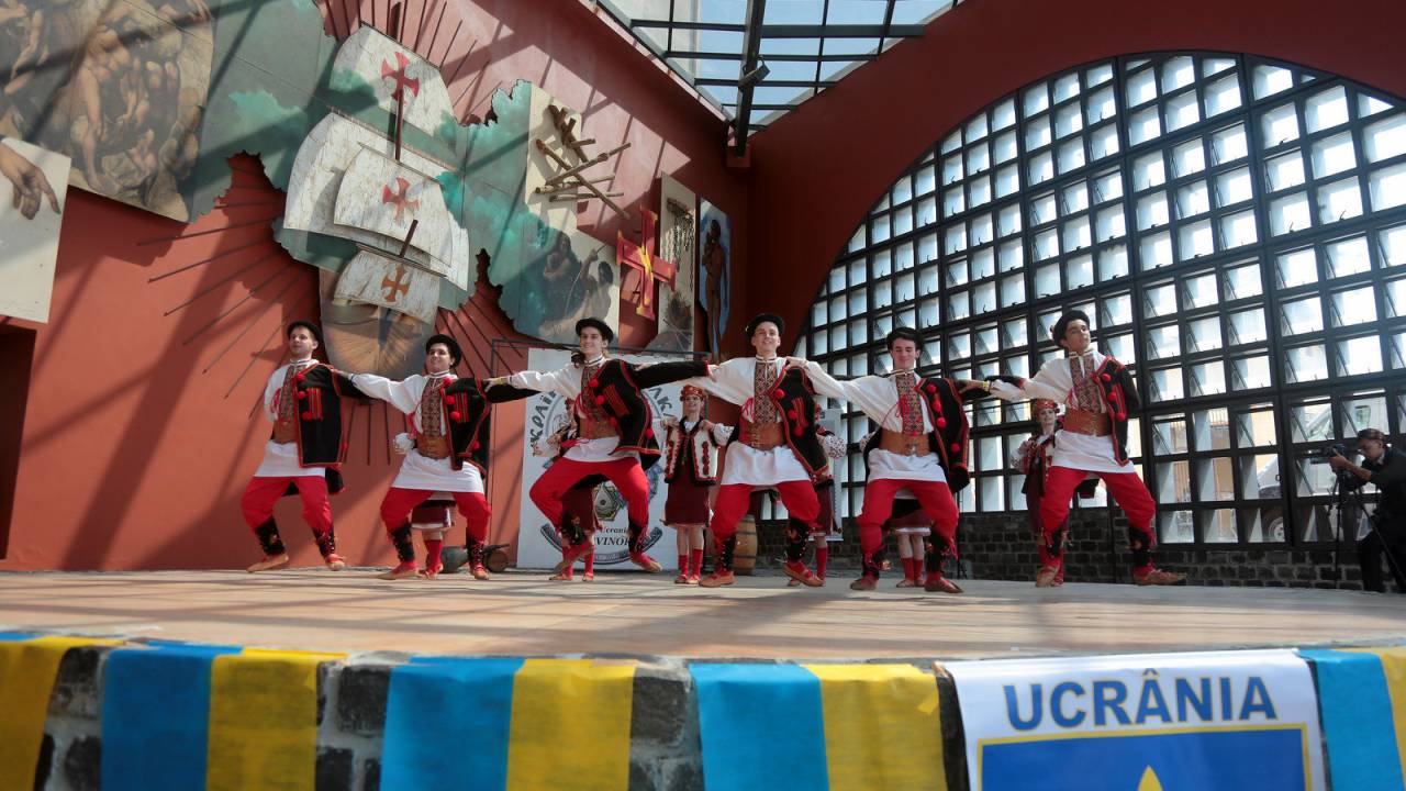 Apresentação na Sociedade Ucraniana do Brasil, em Curitiba