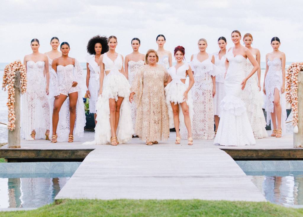 Favorita de Sofia Vergara e Beyoncé, Martha Medeiros planeja desfile em Paris