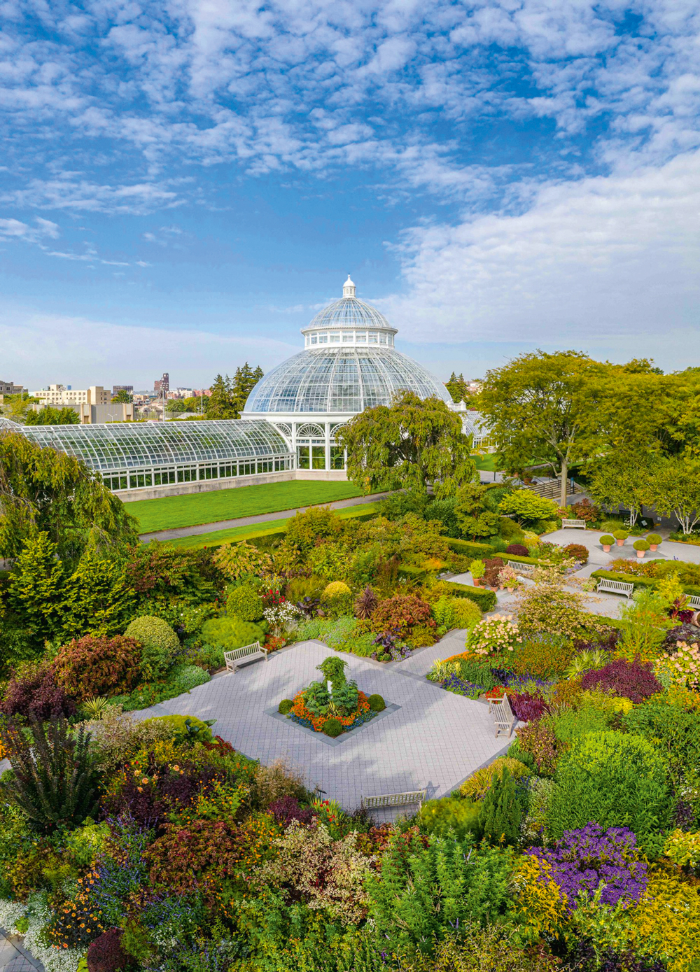 2—PerennialGardenConservatoryAerial-MCO-PANO0005-scaled.jpg NOVA YORK - Herbário de 1891: um pedaço de floresta na metrópole