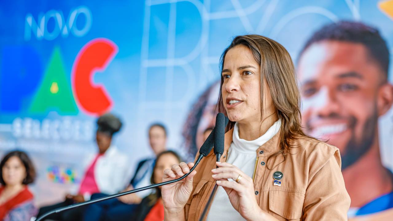 A governadora de Pernambuco, Raquel Lyra. durante cerimônia no Palácio do Planalto, em Brasília em março do ano passado