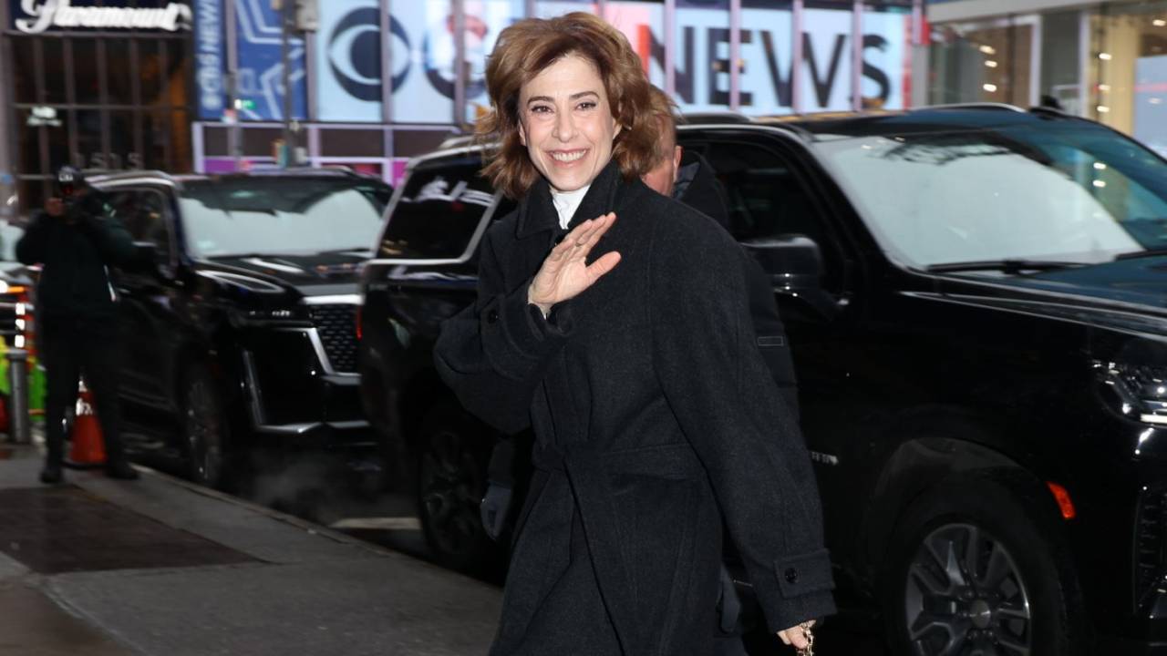 Fernanda Torres fotografada por paparazzo em Nova York