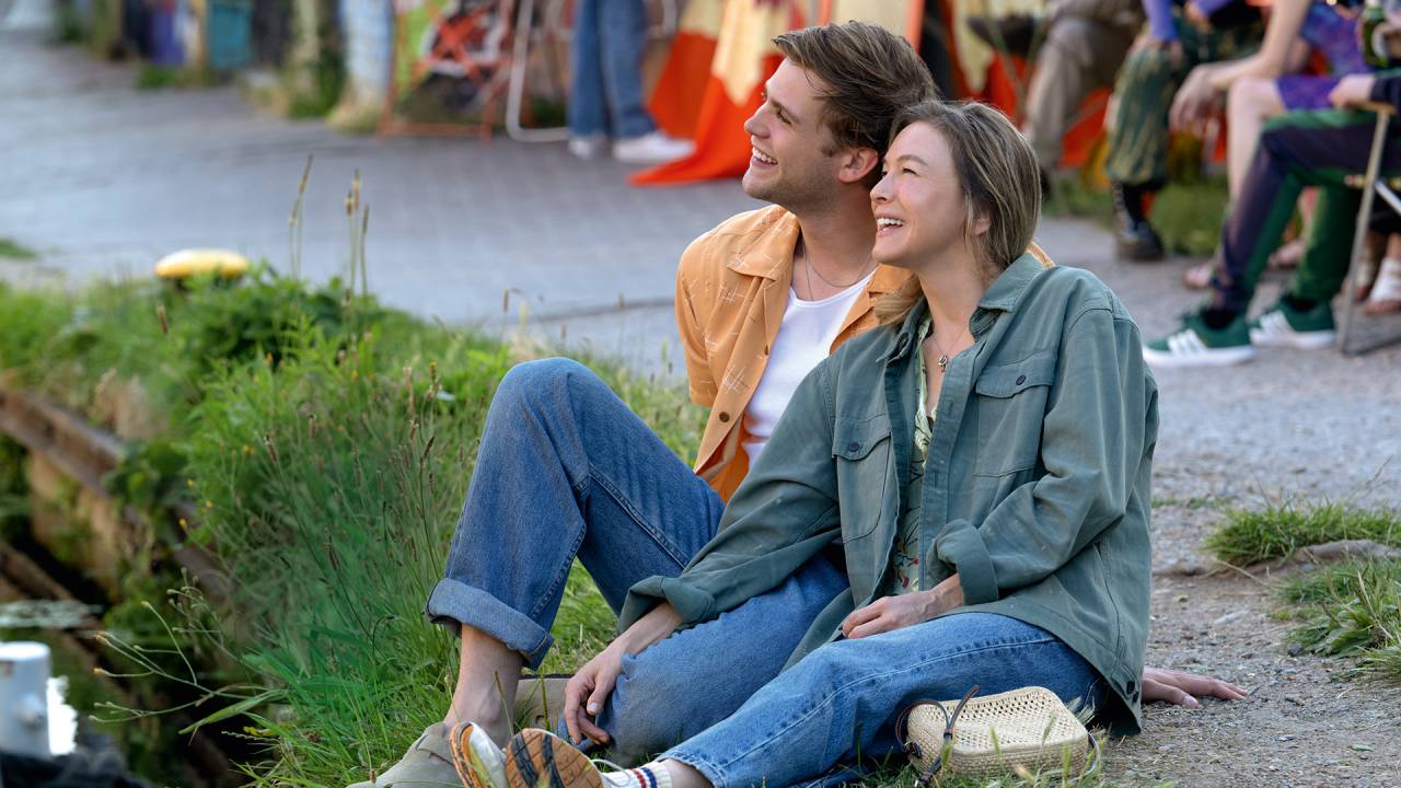 ELA E O NOVINHO - Leo Woodall e Renée Zellweger: relação com homem mais novo virou tendência
