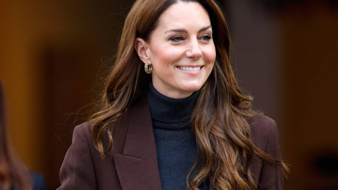 Kate em evento da Royal Foundation Centre for Early Childhood: look simples para evitar perguntas sobre sua roupa