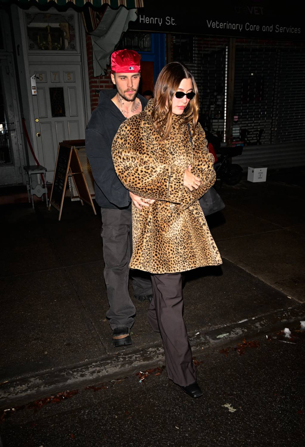 Celebrity Sightings In New York City – February 06, 2025 Ele, moderninho. Ela, super estilosa. Juntos, estão sempre na moda