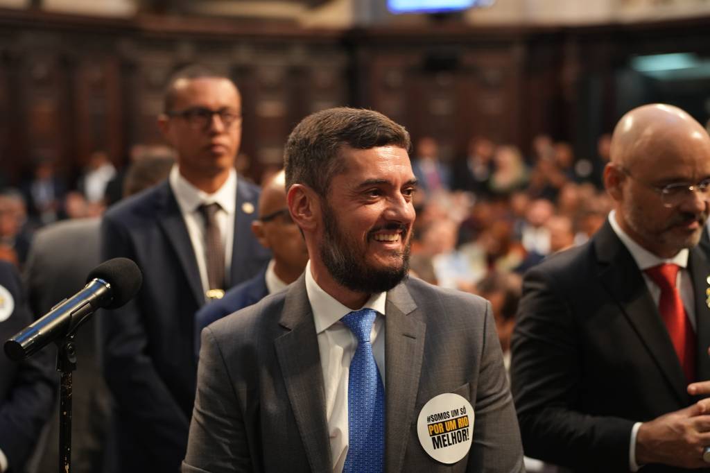 Com expectativa de candidatura, Bacellar assume como governador do Rio no lugar de Castro