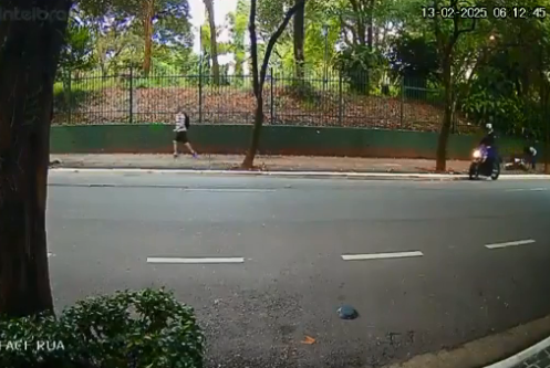 Imagens de câmera de segurança mostram momento em que ciclista é assassinado no Itaim Bibi, em São Paulo
