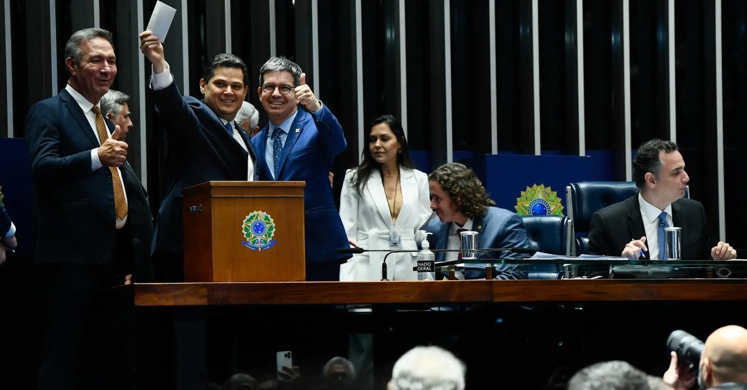 “O Brasil clama por pacificação”, diz Alcolumbre após vitória no Senado | Radar