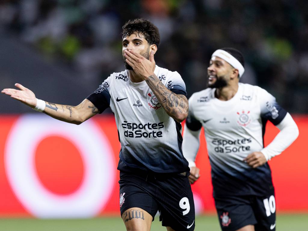Corinthians vence Palmeiras fora de casa e sai na frente na final do Paulistão