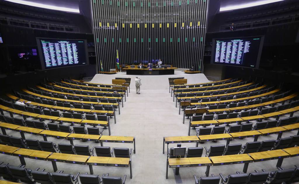 2-img20250225141240859.jpeg QUÓRUM - Plenário vazio: presença obrigatória às quartas