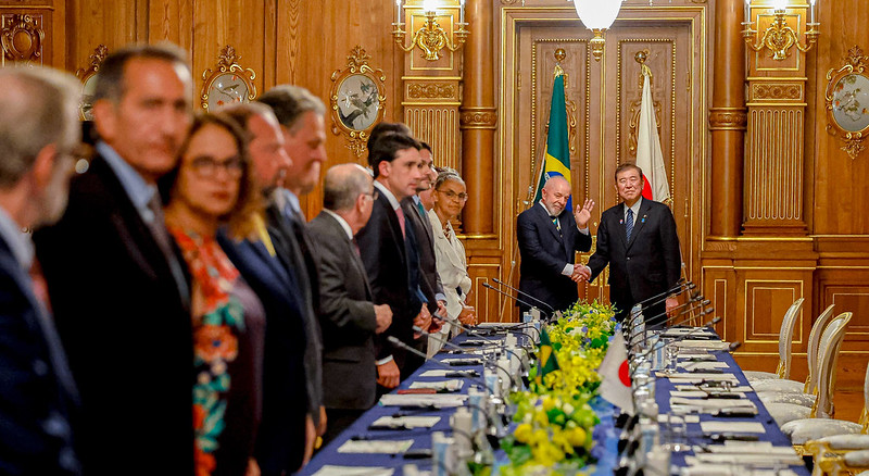 26.03.2025 - Reunião bilateral com o Primeiro-Ministro do Japão, Shigeru Ishiba Presidente da República, Luiz Inácio Lula da Silva, durante reunião bilateral com o Primeiro-Ministro do Japão, Shigeru Ishiba, na sala Kacho-no-Ma, do Palácio Akasaka. Tóquio - Japão. Foto: Ricardo Stuckert / PR