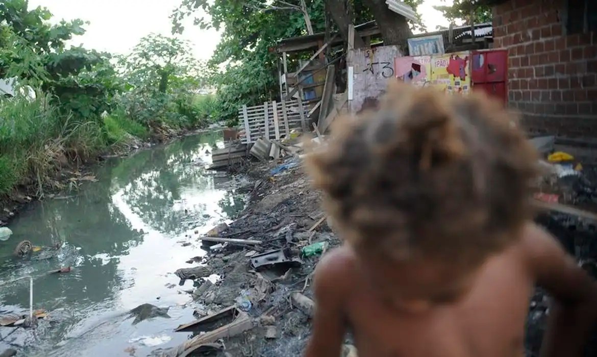 SANEAMENTO - Saúde: problema ainda leva a mais de 340 mil internações