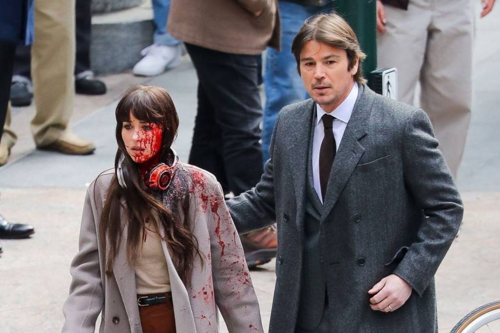 ‘Verity’: Dakota Johnson leva banho de sangue em filme de Colleen Hoover
