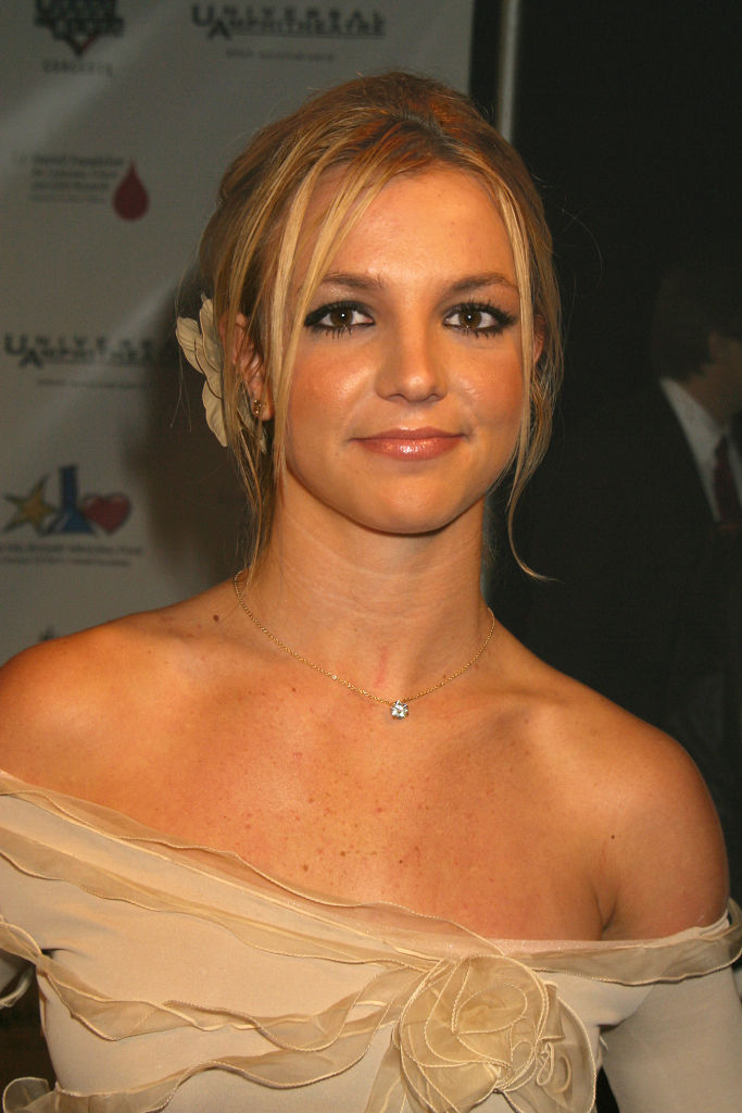 Britney Spears no Neil Bogart Tour for a Cure Children’s Choice Award 2002 Britney Spears no Neil Bogart Tour for a Cure Children's Choice Award 2002