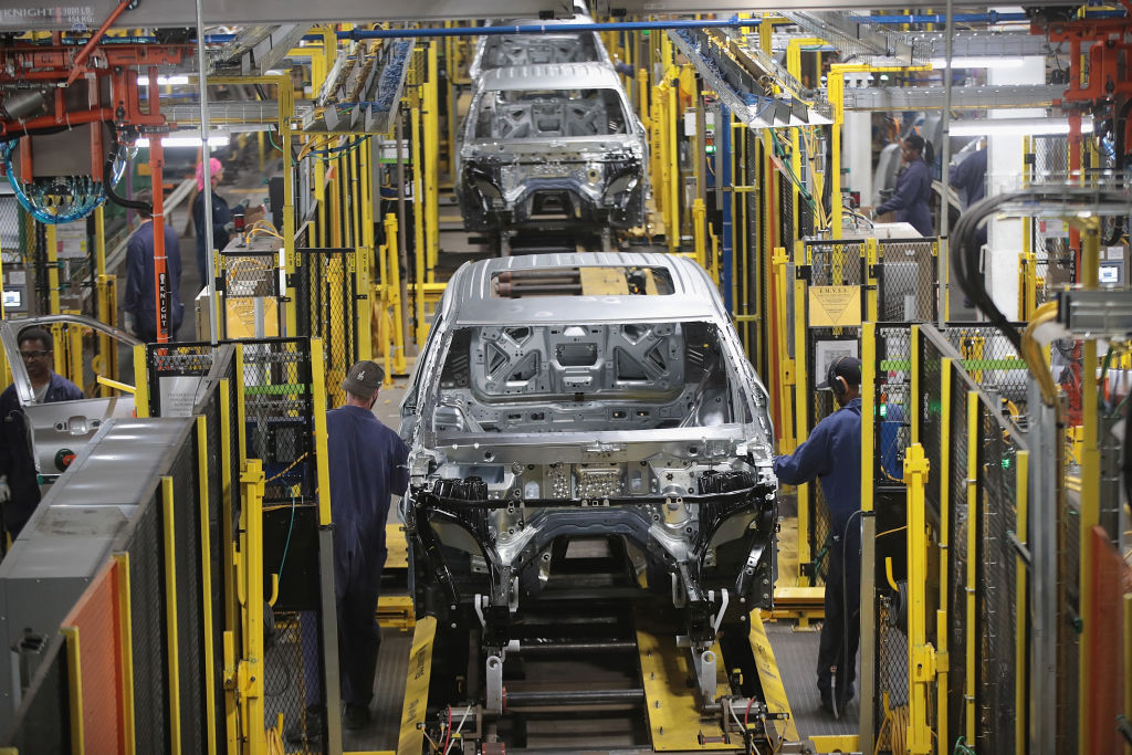 Linha de montagem da Ford em Illinois, Chicago. Muitos carros americanos são apenas montados nos EUA, com partes provenientes de outros países