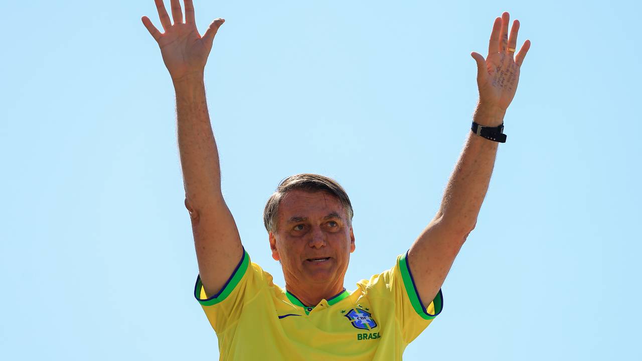 RIO DE JANEIRO, BRAZIL - APRIL 21: Former Brazilian President Jair Bolsonaro waves to supporters during a rally at Copacabana Beach on April 21, 2024 in Rio de Janeiro, Brazil. Bolsonaro, former president of Brazil, called supporters to demonstrate against the current government because according to him, the country is becoming a dictatorship. (Photo by Buda Mendes/Getty Images)