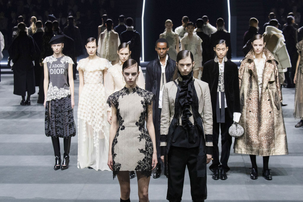 O que já vimos (até agora) e o que se espera da Semana de Moda de Paris