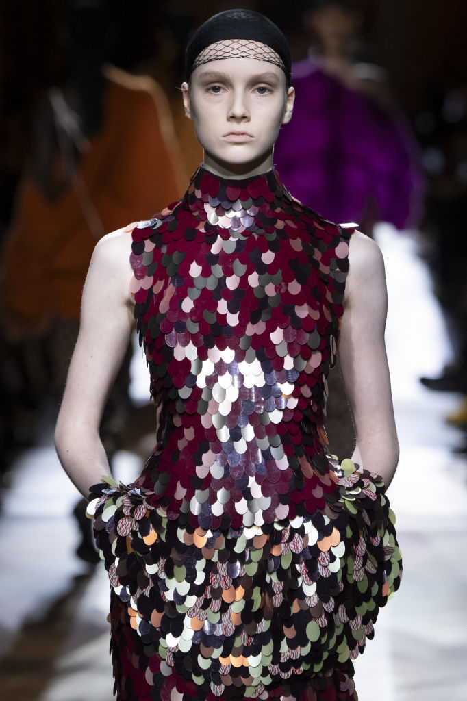 Dries Van Noten: avanço na linguagem de moulage de Julian Klausner