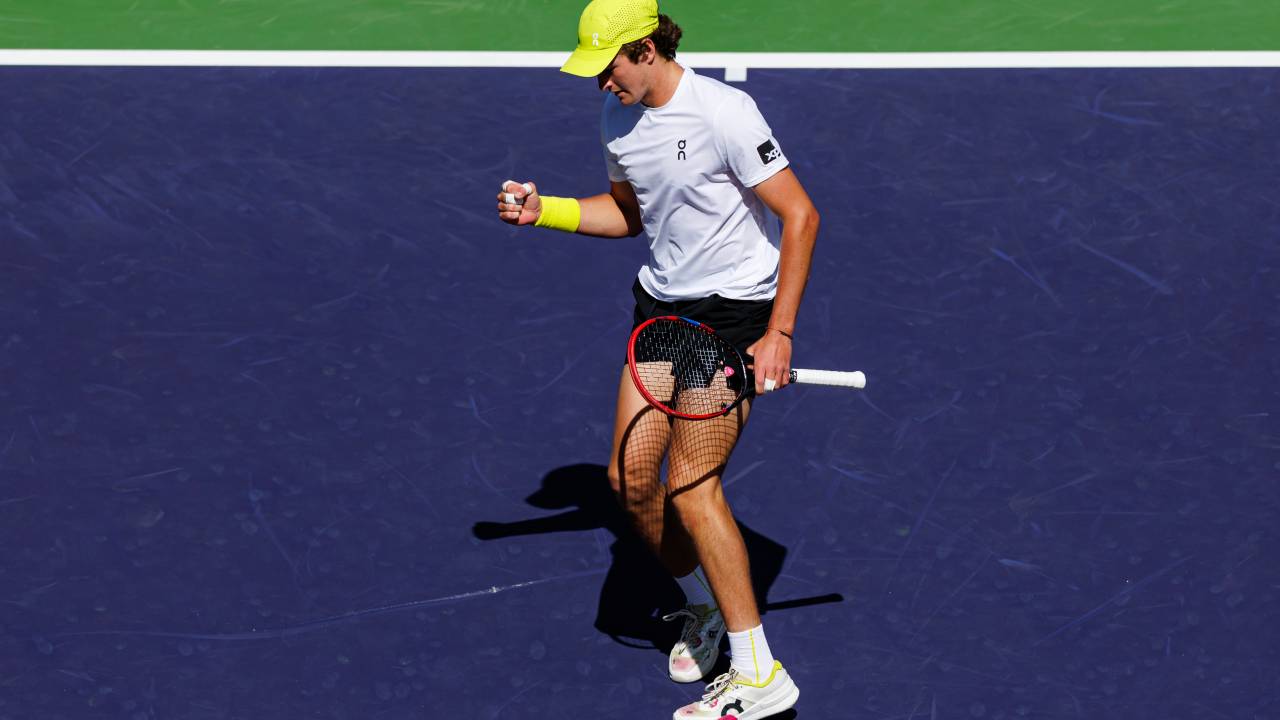 INDIAN WELLS, CALIFORNIA - MARCH 06: Joao Fonseca of Brazil celebrates against Jacob Fearnley of Great Britain in the first round of the BNP Paribas Open at Indian Wells Tennis Garden on March 06, 2025 in Indian Wells, California