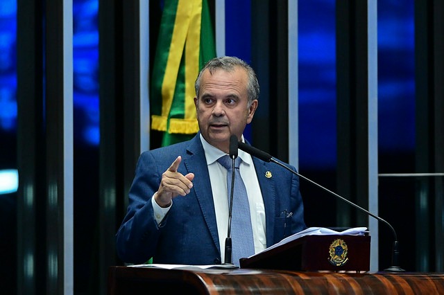 Oposição vê ‘drible’ no Orçamento para Pé-de-Meia e Minha Casa, Minha Vida