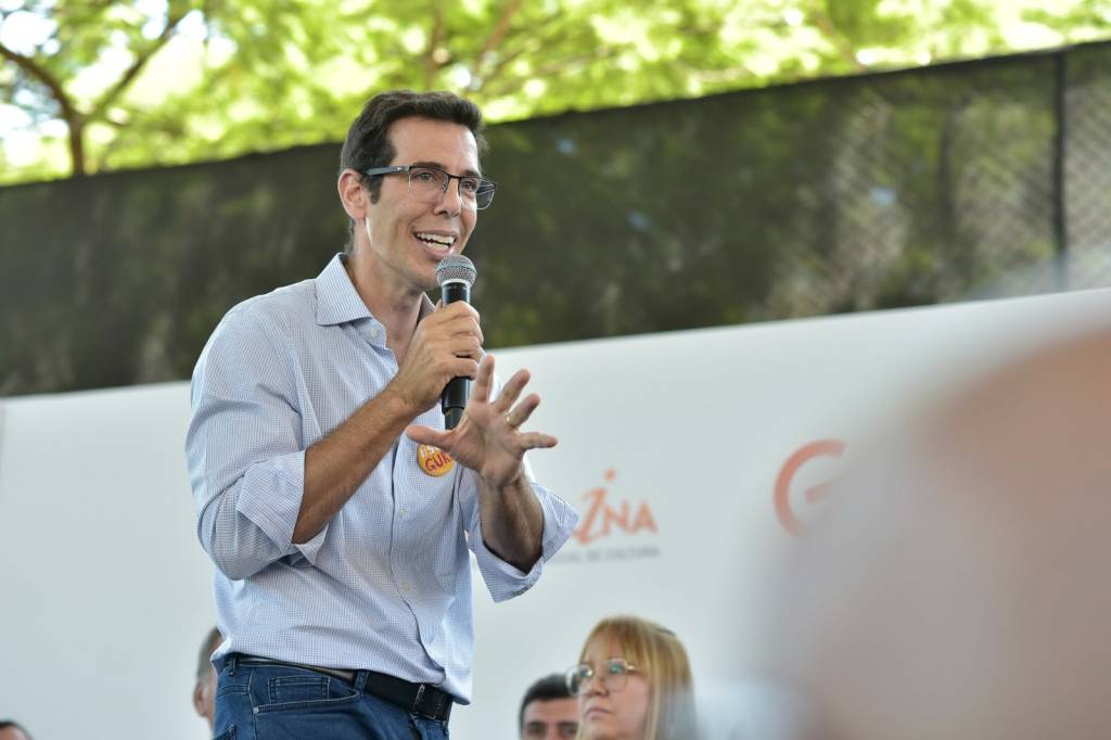 Governo de SP dará R$ 80 milhões a municípios por avanço na alfabetização