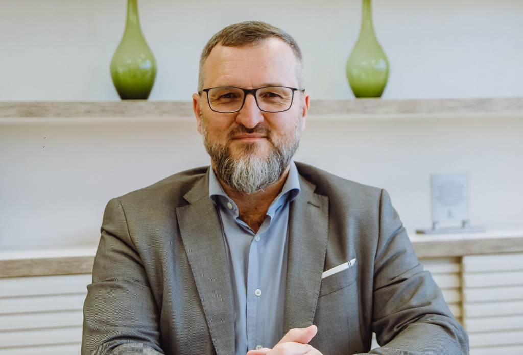 Reposição de testosterona só é indicada no caso de dois sintomas, diz especialista