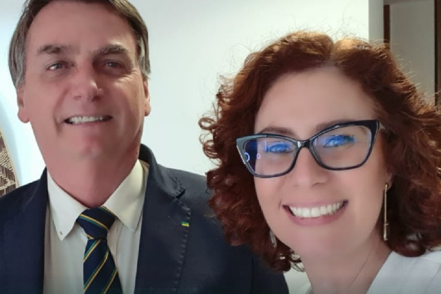 O ex-presidente Jair Bolsonaro e a deputada federal Carla Zambelli (PL-SP)