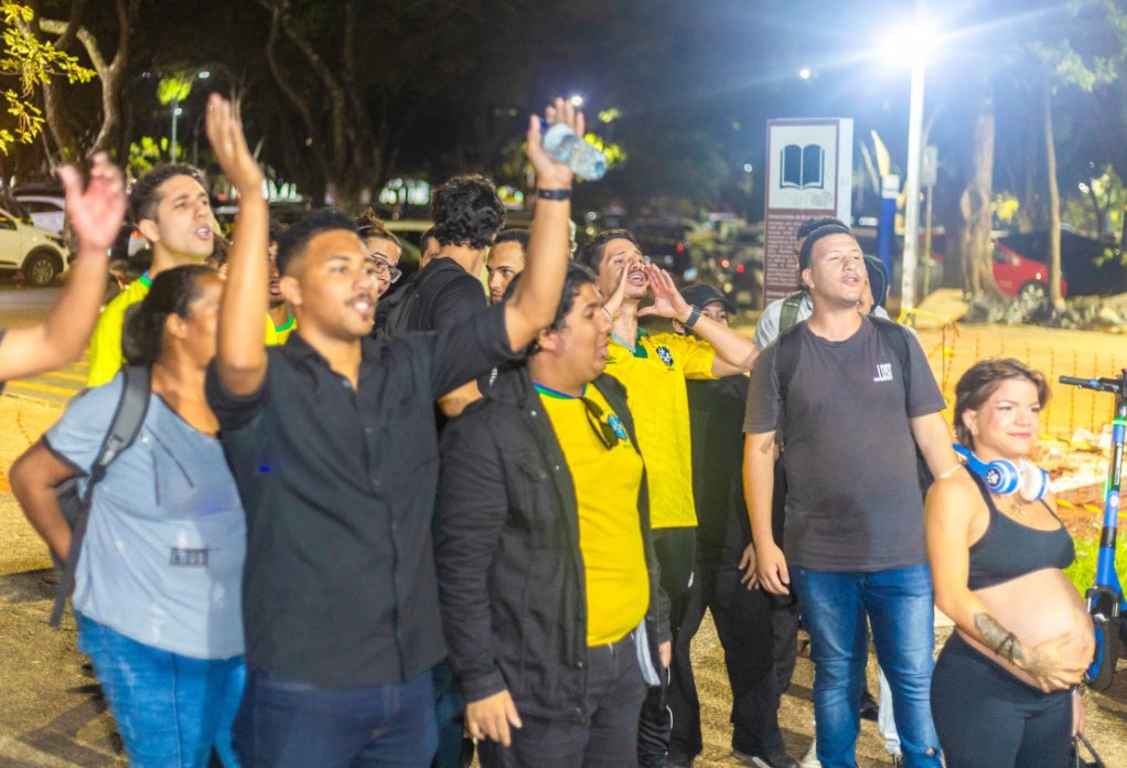 Pesquisadores portugueses virão ao Brasil observar polarização em 2026