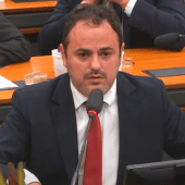 Destinação de emendas de comissão priorizava estado de Lira, disse Glauber