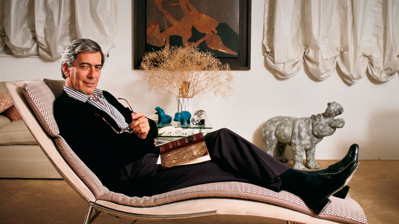 ESCREVINHADOR - Vargas Llosa: Nobel de Literatura de 2010, foi um dos grandes nomes do seminal boom latino-americano