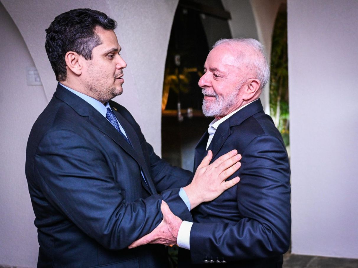 Alcolumbre livra Lula de derrota constrangedora no Congresso | VEJA