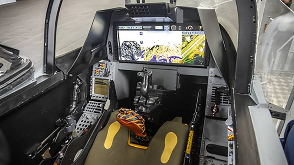apoio—Gripen-Interior-Painel.jpg A cabine: o avião militar é reconhecido pela qualidade da tecnologia embarcada