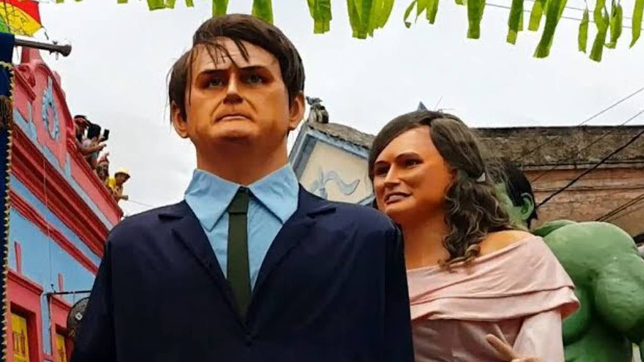 Boneco de Olinda do ex-presidente Jair Messias Bolsonaro