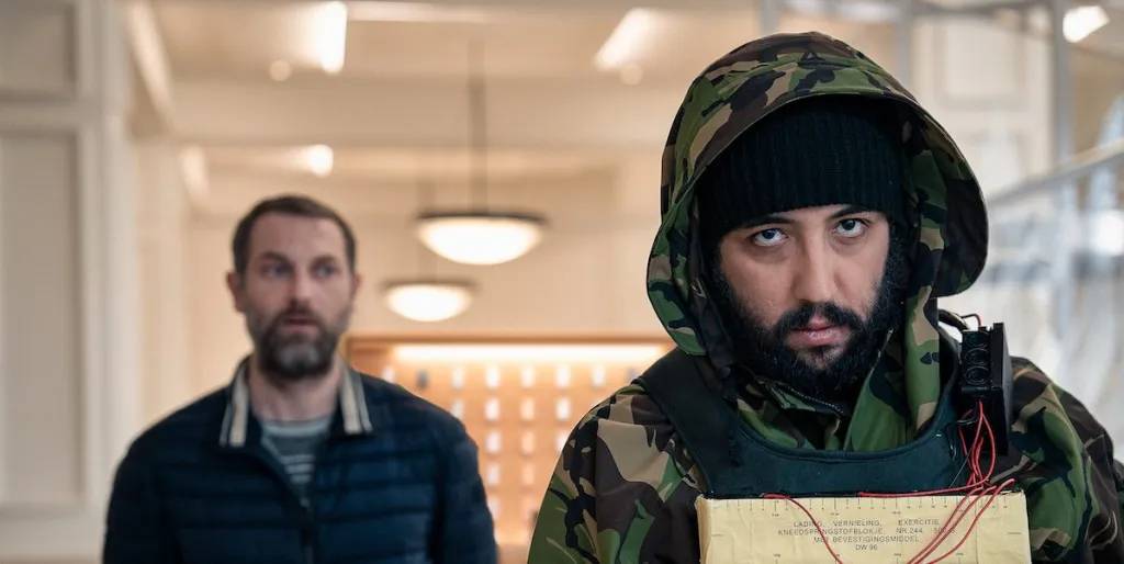 Cena do filme iHostage, da Netflix -