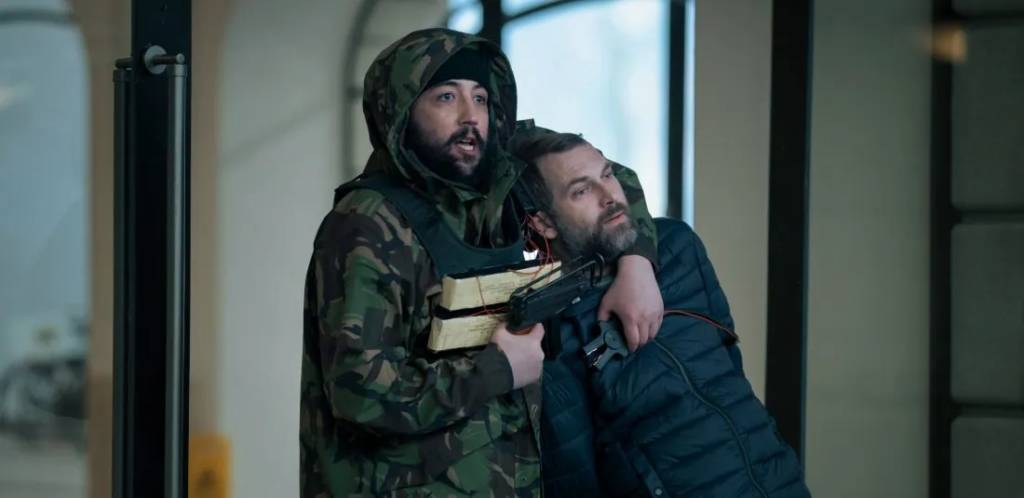 Cena do filme iHostage, da Netflix -
