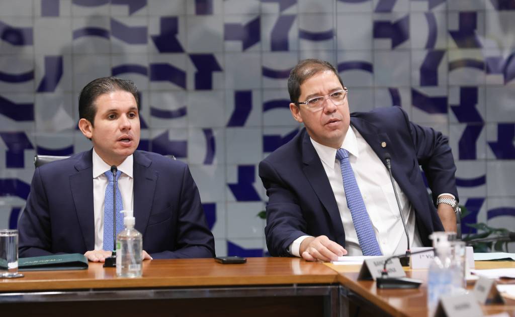 Vice-presidente da Câmara avalia impacto da prisão de Bolsonaro na pauta da Casa