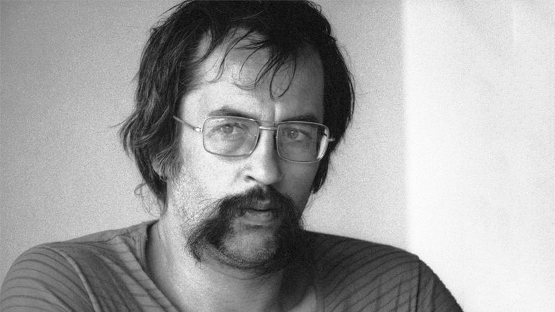 Livro ‘Gozo Fabuloso’ resgata contos afiados de Paulo Leminski