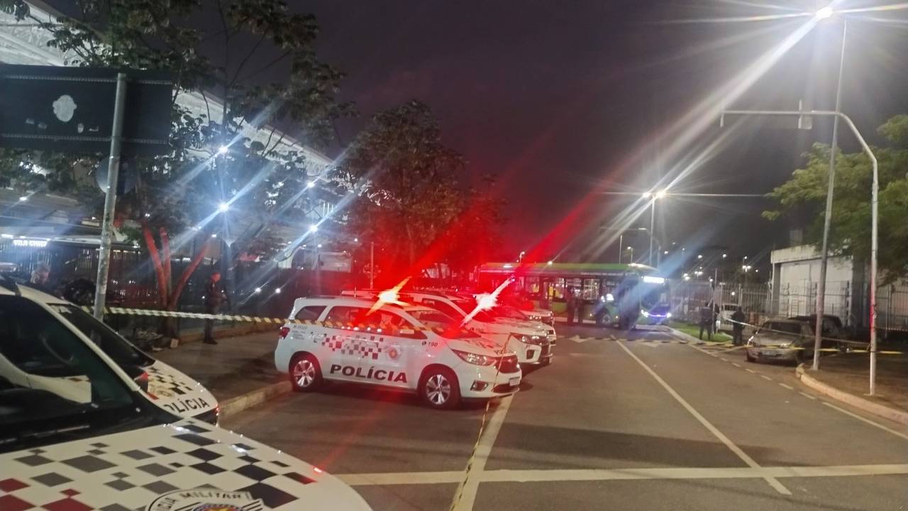 sequestro em andamento próximo da estação Itaquera do metrô, na zona leste de São Paulo