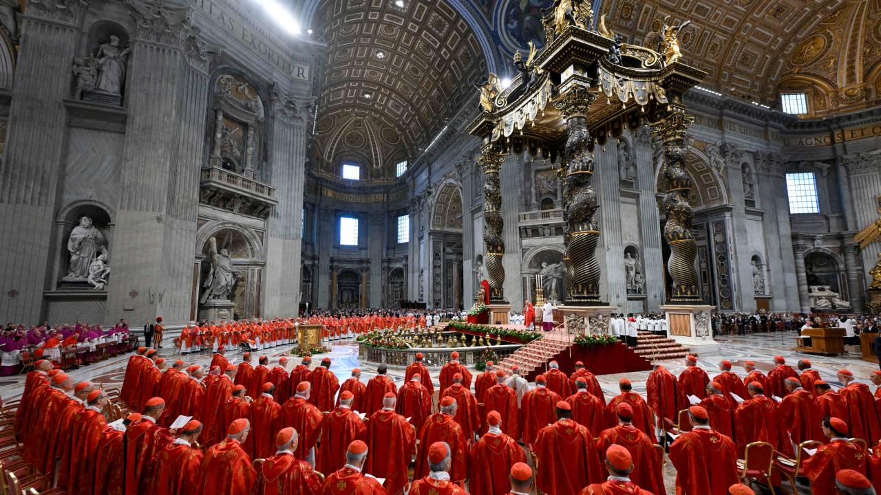 Missa início conclave